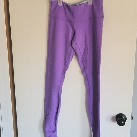 Reversible size 4 wunder under leggings Lululemon - Picture 1 of 2